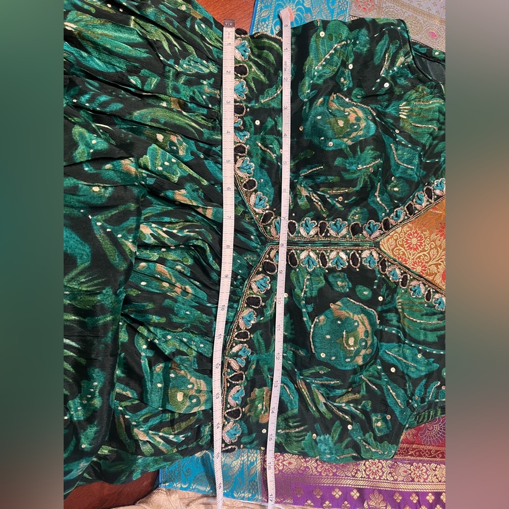 Elegant Green Sleeveless Dress, crepe with dupatta - Picture 17 of 17
